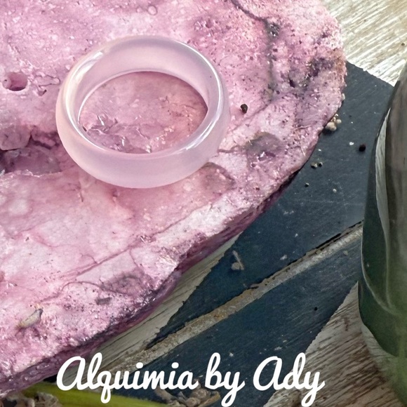 Pink Jade carved band gem ring - Picture 1 of 5